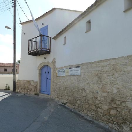 To Archontiko Tis Anastasias Athienou Exterior photo